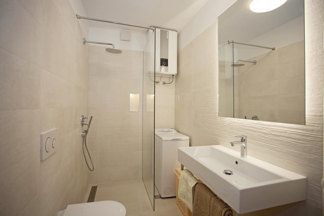 Apartment Pia Ровинь Экстерьер фото