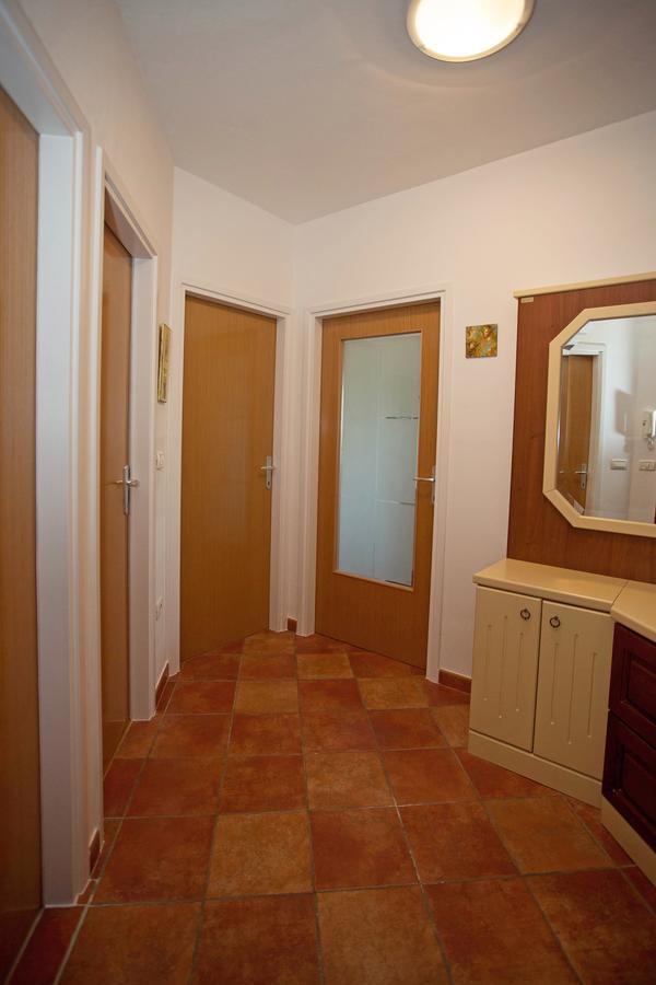 Apartment Pia Ровинь Экстерьер фото