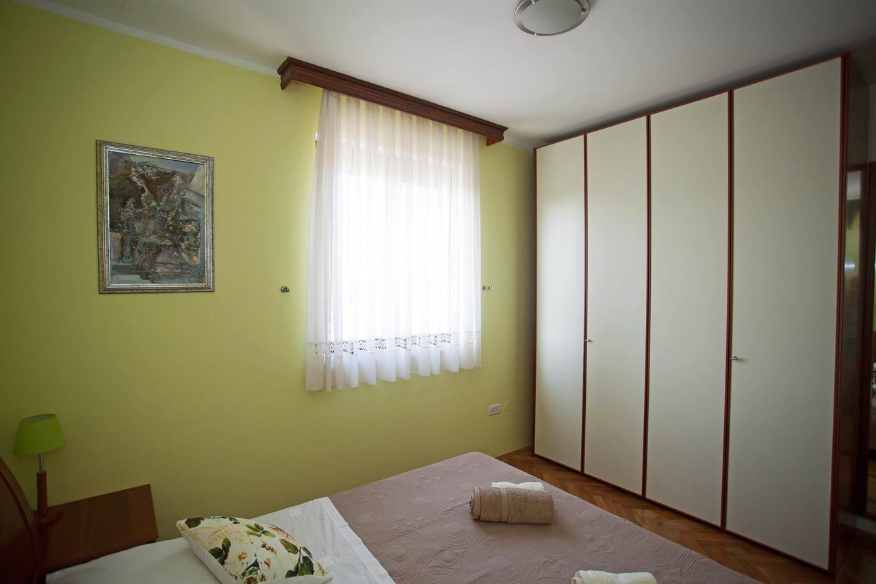 Apartment Pia Ровинь Экстерьер фото